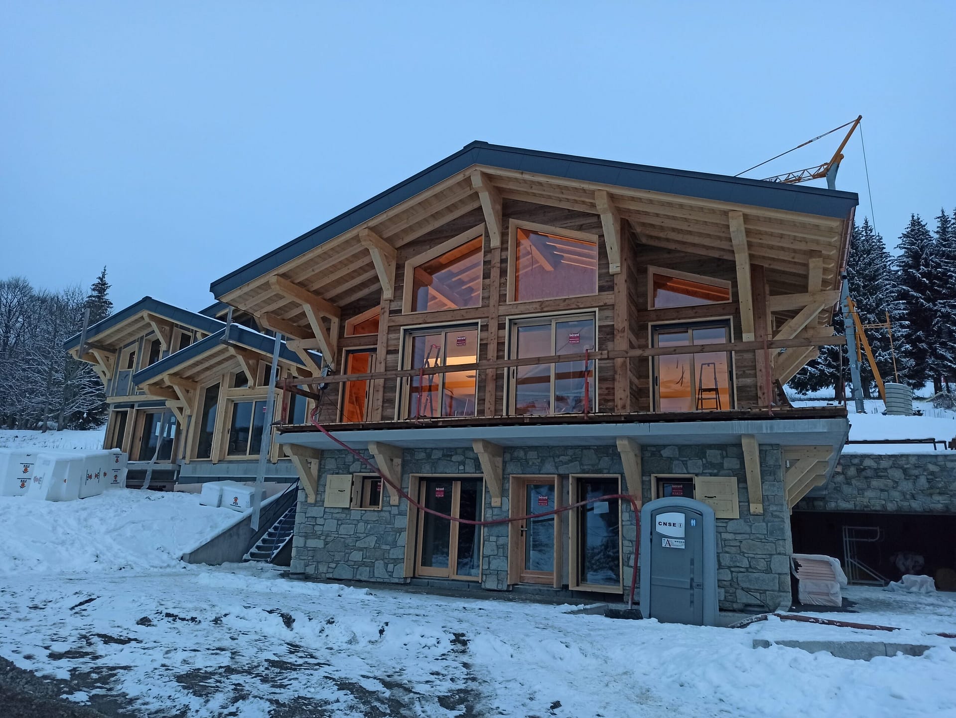 6D ze starego drewna - elewacja domu